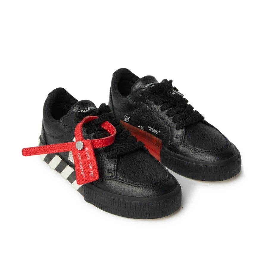 off-white-obia003c99lea0011001-Black Lace Up Sneakers