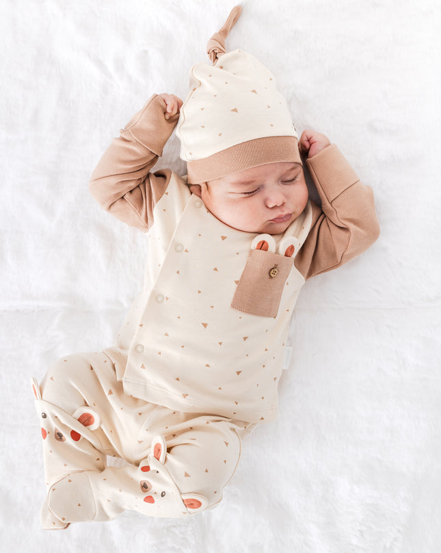 Beige Adventurous Bear Graphic Outfit