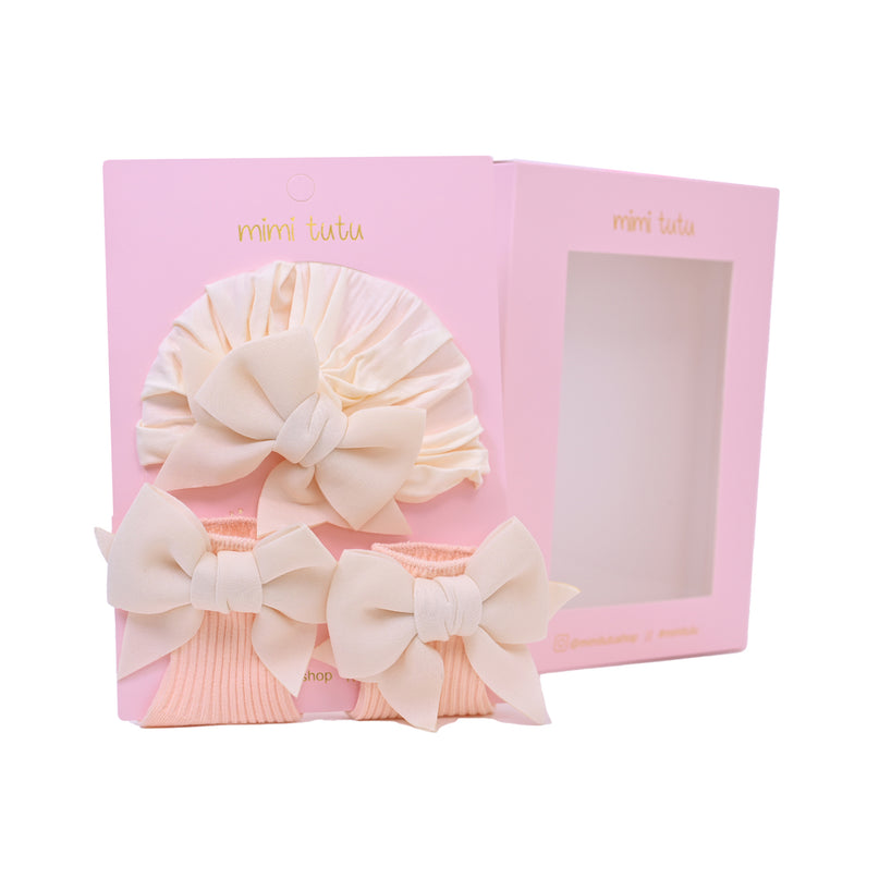Ivory Bow Pink Sock Gift Set