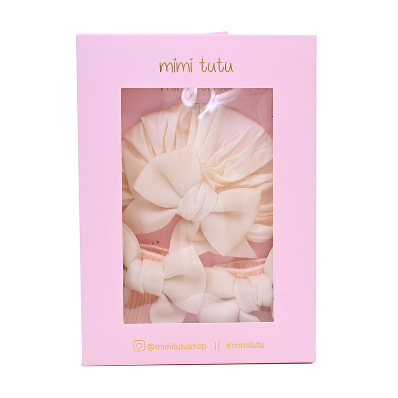 Ivory Bow Pink Sock Gift Set