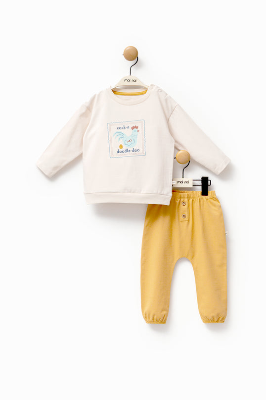 kids-atelier-moi-noi-baby-boy-beige-chicken-graphic-outfit-mnb5214
