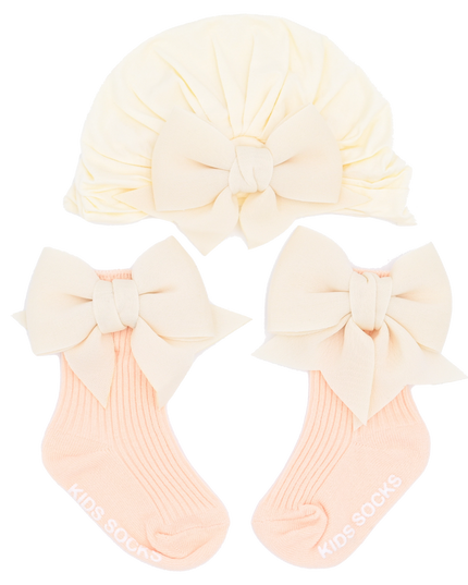 Ivory Bow Pink Sock Gift Set