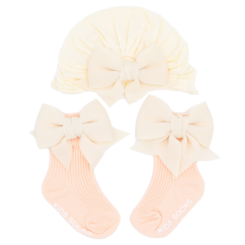 Ivory Bow Pink Sock Gift Set