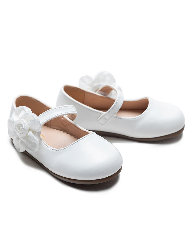 White Yasmine Blooming Flats
