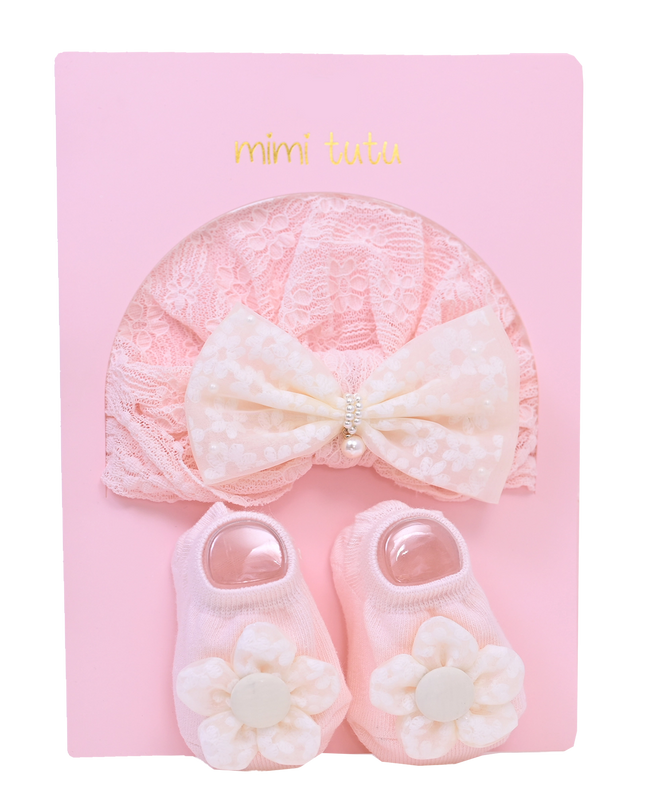 Pink and Ivory Flower Gift Set