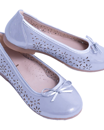 PERLA-V11P-SILVER-PERFORATED FLATS