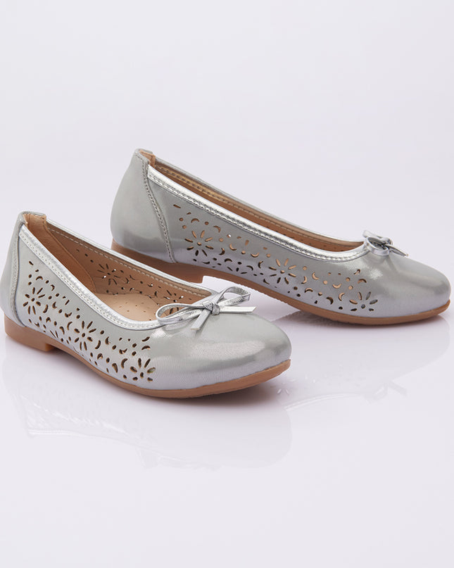 PERLA-V11P-SILVER-PERFORATED FLATS
