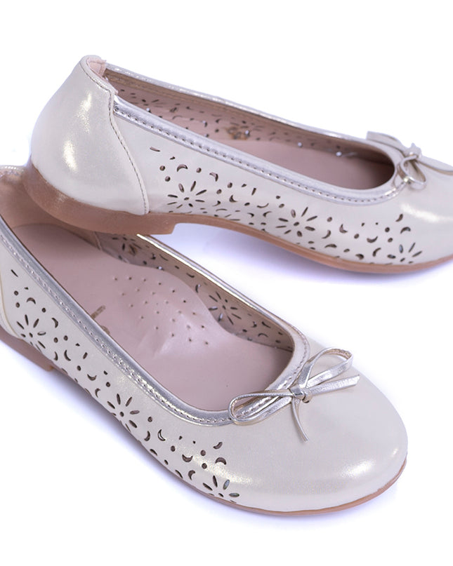 PERLA-V11F-GOLD-PERFORATED FLATS