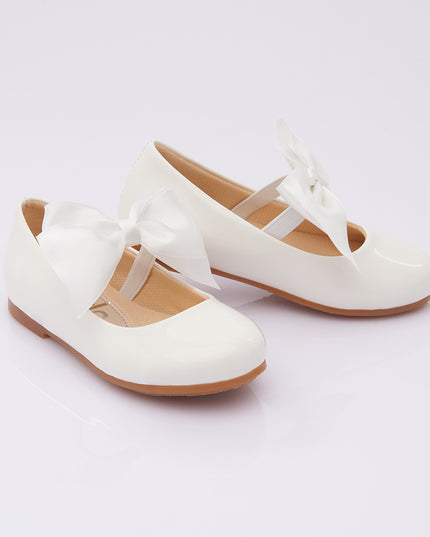 PERLA-V103B-PATENT WHITE-ELASTIC BOW FLATS