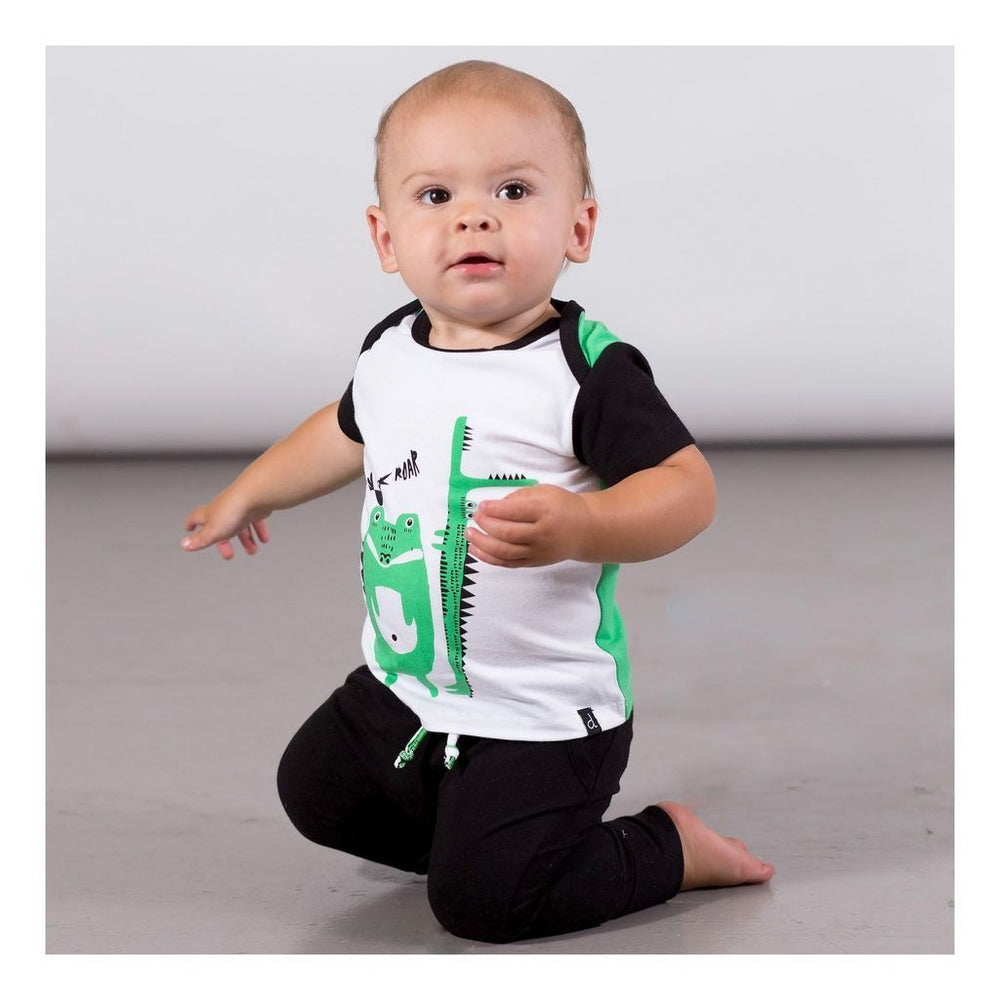 deux-par-deux-baby-boy-children-white-croc-friends-t-shirt-pant-set-c30d11-100