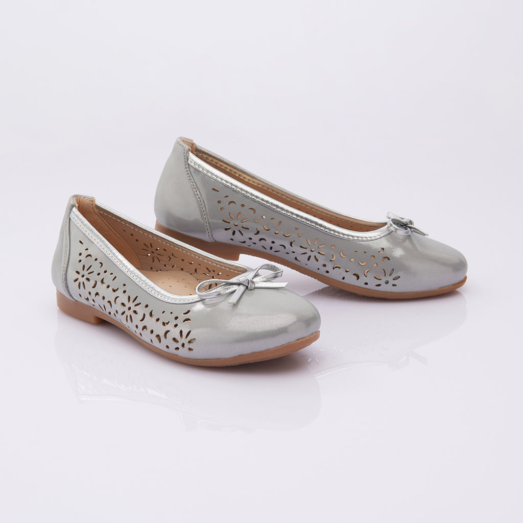 Toddler Silver Floral Perforated Flats