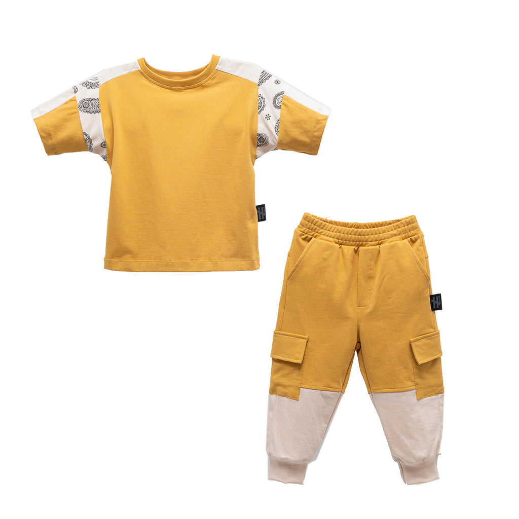 kids-atelier-moi-noi-gender-neutral-unisex-kid-boy-girl-mustard-paisley-trim-outfit-mn51332-mustard