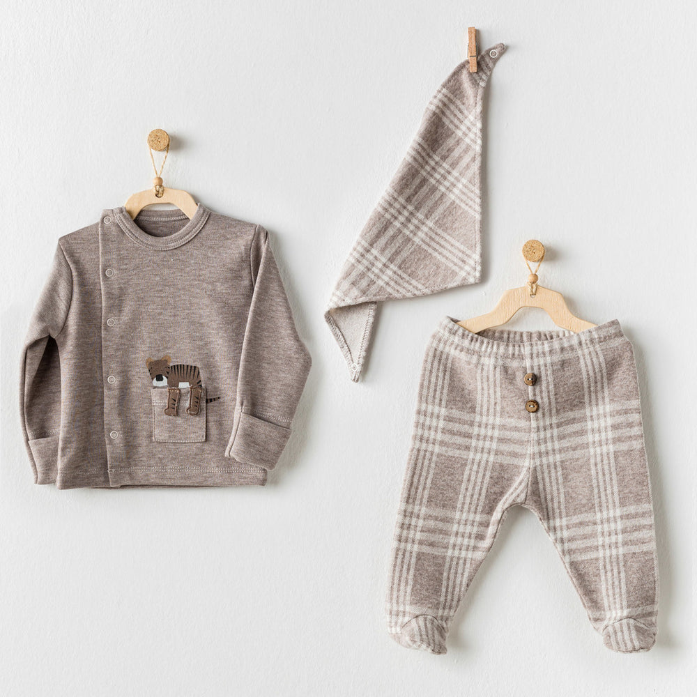 kids-atelier-andy-wawa-baby-boy-beige-knit-plaid-kimono-outfit-bib-ac24404