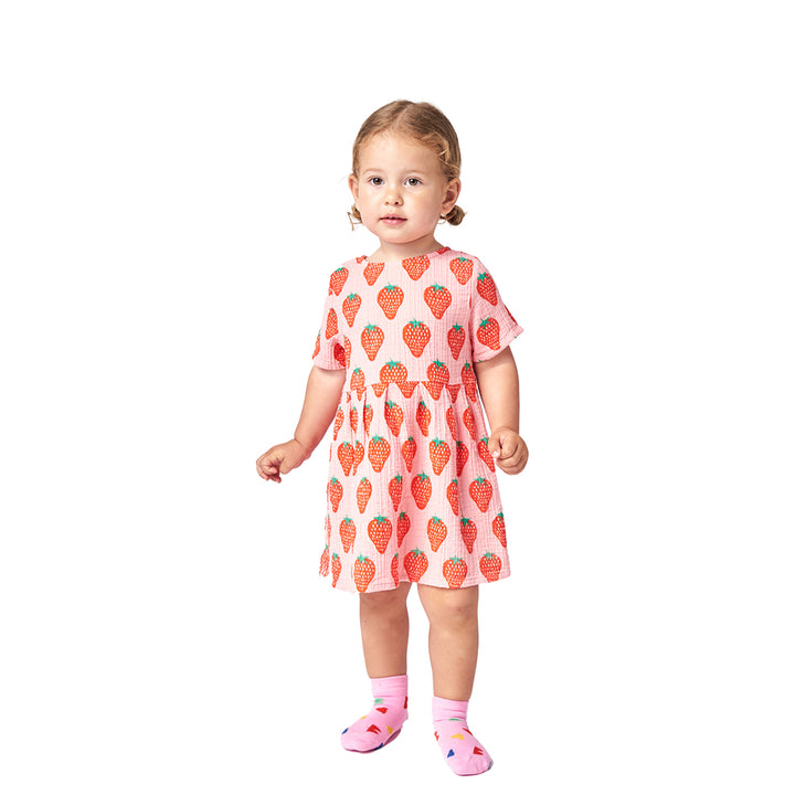 kids-atelier-bobo-choses-baby-girl-pink-strawberry-graphic-dress-122ab052-510