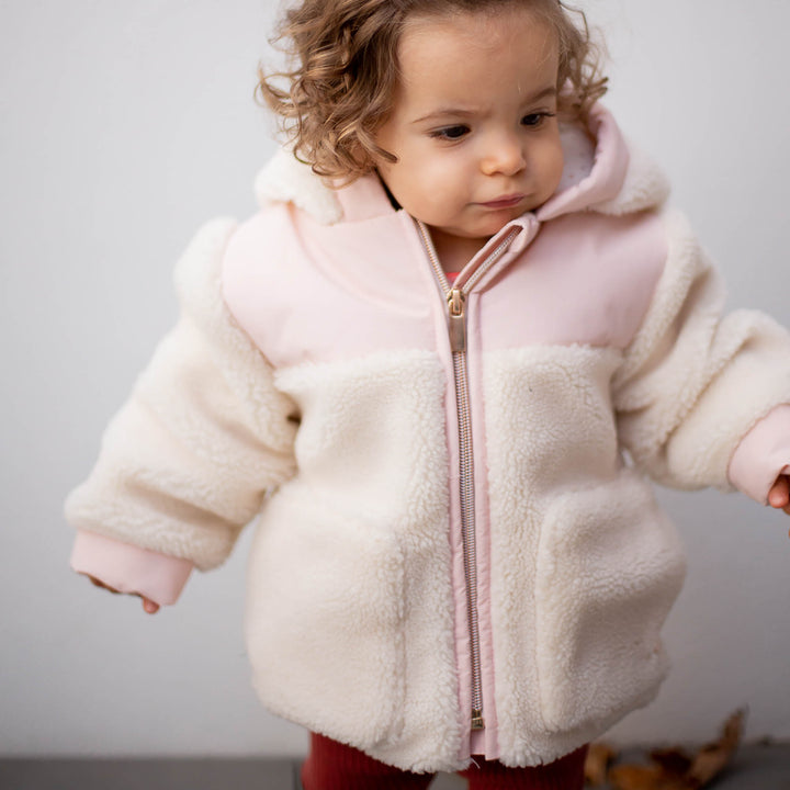 kids-atelier-carrement-beau-baby-girl-ivory-colorblock-fleece-jacket-y06043-22a