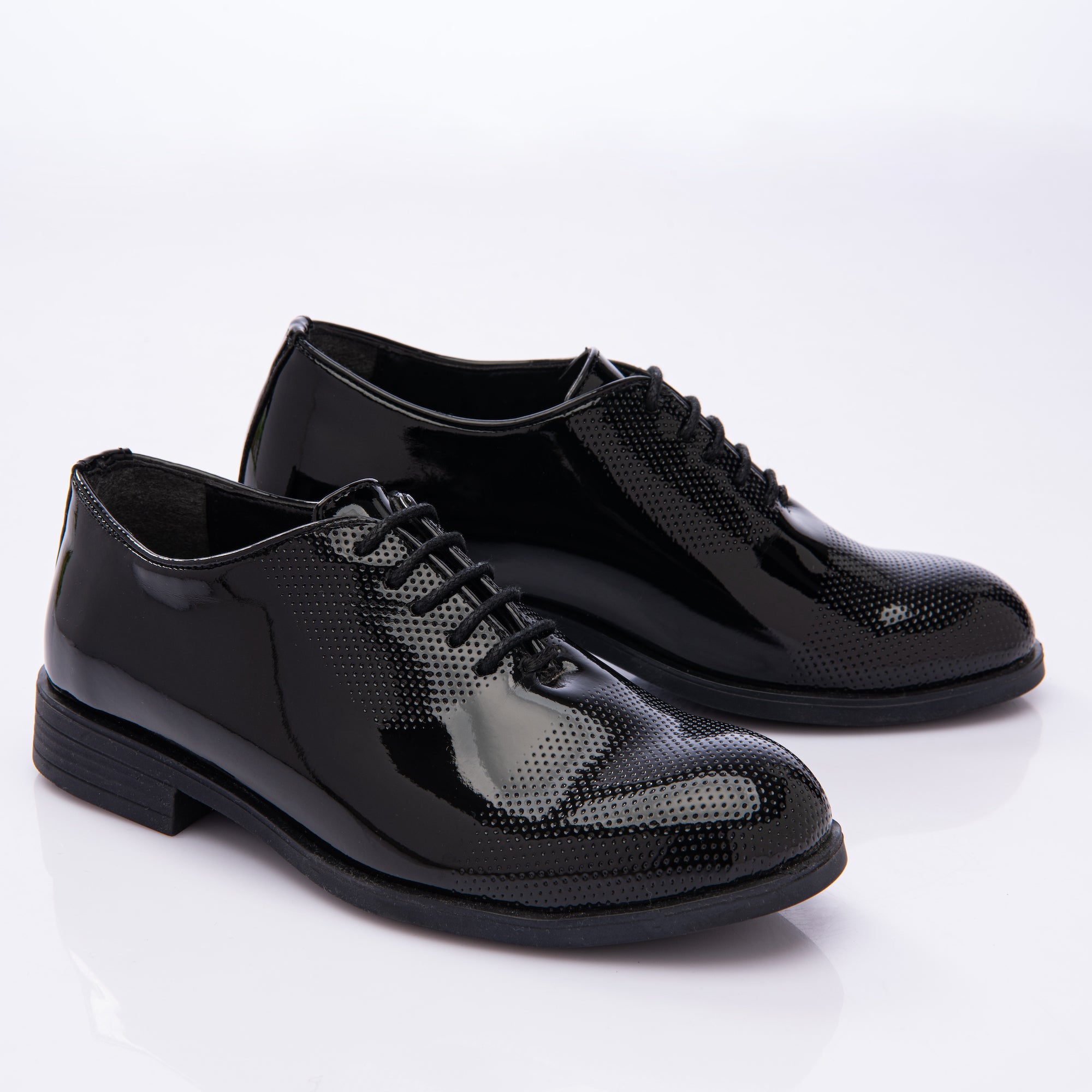 Closed lacing clearance