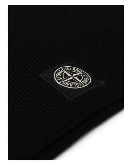 stone-island-Black Logo Beanie-7916n01c3-v0029