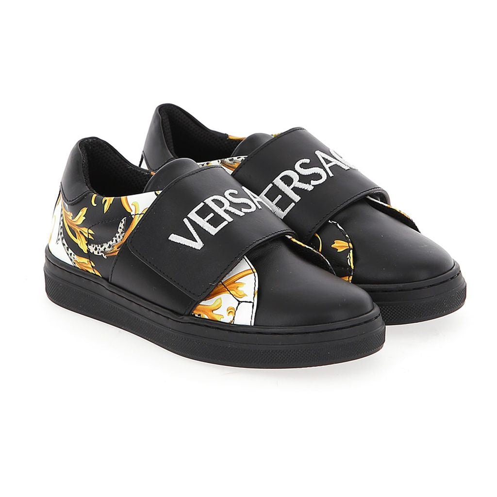 versace-black-acanthus-print-sneakers-yhx00028-yb00340-ysjg